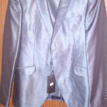 Продам Костюм с отливом Узбекистан 46-48 р, в г.Алматы