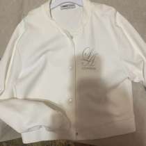 Бомбер белый, в Новотроицке