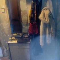 Прихожая-секция с зеркалом и крючками, шкафчиком, в Мичуринске