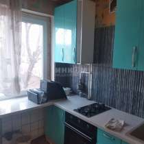 Продается 4х комнатная квартира в г. Луганск, кв. Волкова, в г.Луганск