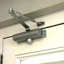 Доводчик двери установка, регулировка, монтаж, в Екатеринбурге