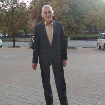 Девушка для работы в фото салоне, в г.Донецк