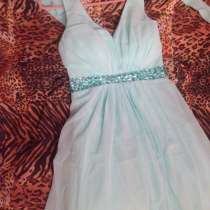 Продаю новое вечернее платье в пол, в Москве