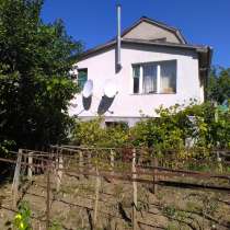 Продаётся шикарный 2-х этажный дом в пос. Кирпичное, в Симферополе