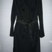 Плащ для девочки-подрос 40-42, двубортны, в Москве