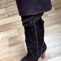 Продам зимние замшевые сапоги), в Москве