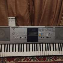 Синтезатор YAMAHA, в Москве