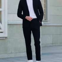 Костюм мужской, в Санкт-Петербурге