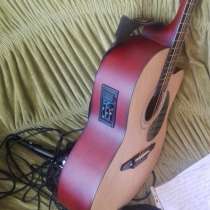 Продам гитару акустическую со звукоснимателем, в Владивостоке