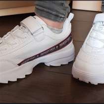 Кроссовки, в Москве