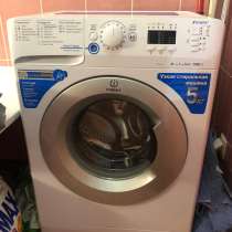 Продам б/у узкую стиральную машину Indesit NSL 5051, в Иркутске