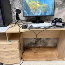 Стол письменный, в Астрахани
