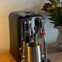 Капсульная кофемашина Nespresso, в Москве