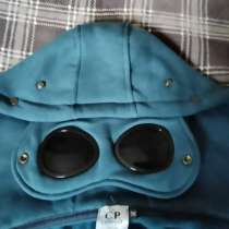 Кофта CP company с двумя линзами на капюшоне, в г.Кольмар