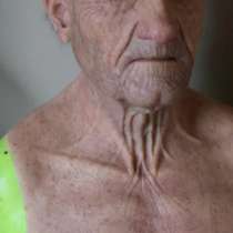 Маска реалістична, в г.Будапешт