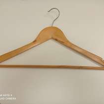 Вешалки, в Москве