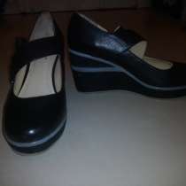 Туфли на танкетке нат кожа р 36, в Москве