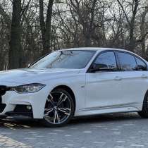 Bmw F30 320 diesel M Perfomance, в Москве