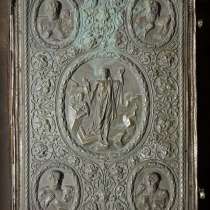 Старинное напрестольное Евангелие в окладе. Москва: 1766 год, в Санкт-Петербурге