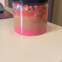 Слайм, верх:жёлто тёмный низ розовый, добавки:шарики,блестки, в Лабытнанги