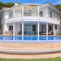 VILLA IN SPAIN, ON THE 1TH LINE OF THE SEA, в г.Льорет-де-Мар