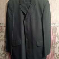 Продам костюм, в Владивостоке