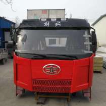 Кабина FAW J6 самосвал, красная, в Благовещенске