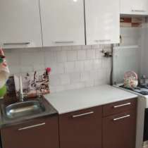 Кухонный гарнитур б/у (мойка, смеситель), в Челябинске