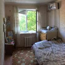 Керчь, ул Генерала Петрова 68, 3/5 эт, 44 м2 ЦЕНА: 2500000, в Керчи