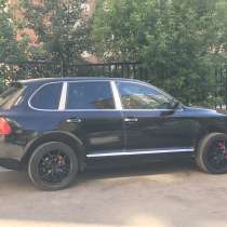 Porsche Cayenne 2005, в Москве