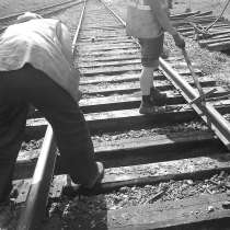 Замена шпалы на железнодорожных подъездных путях, в Красноярске