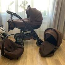 Продам коляску 3 в 1, в Новосибирске