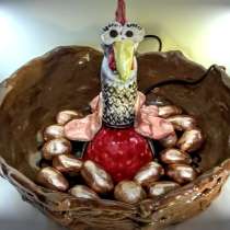 Фонтанчик «курочка на золотых яйцах», в г.Иерусалим