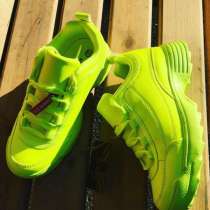 Кроссовки, в Москве