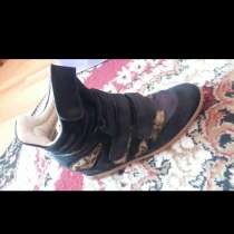 Женские кроссовки, в г.Уральск