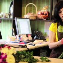 Требуются реализаторы цветов девушки, женщина сторож, в г.Бишкек