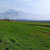 Продам землю с/х назначения в с. Ивановка Симф р-н, в Симферополе