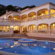 Испания, Алтея - продажа виллы с панорамным видом на море, в г.Altea