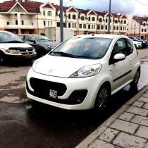 Peugeot 107, 2012 год в Москве, в Москве