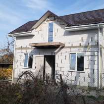 Новый дом, удобное расположение, в Севастополе