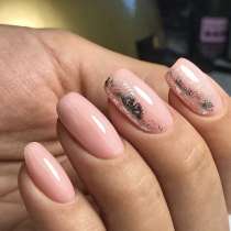 Маникюр, в Москве