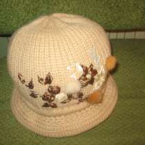 Шапка женская, в Пятигорске