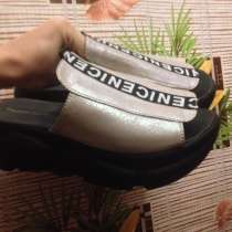 Продам кожаные босоножки, в г.Торез