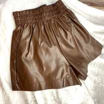 Кожаные шорты (эко-кожа), 44 размер, в Москве