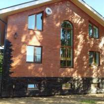 Трёхэтажный коттедж в посёлке Беседа, в Волосово