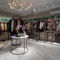 Срочно! Требуются продавцы-консультанты в вещевой магазин!, в г.Бишкек