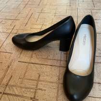 Туфли чёрные, в Троицке
