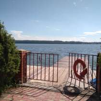 Коттедж на берегу реки рядом с городом, в Перми