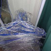 Плечики, в Омске