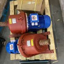 Редуктора, электродвигатели, насосы, дымососы, в Новосибирске